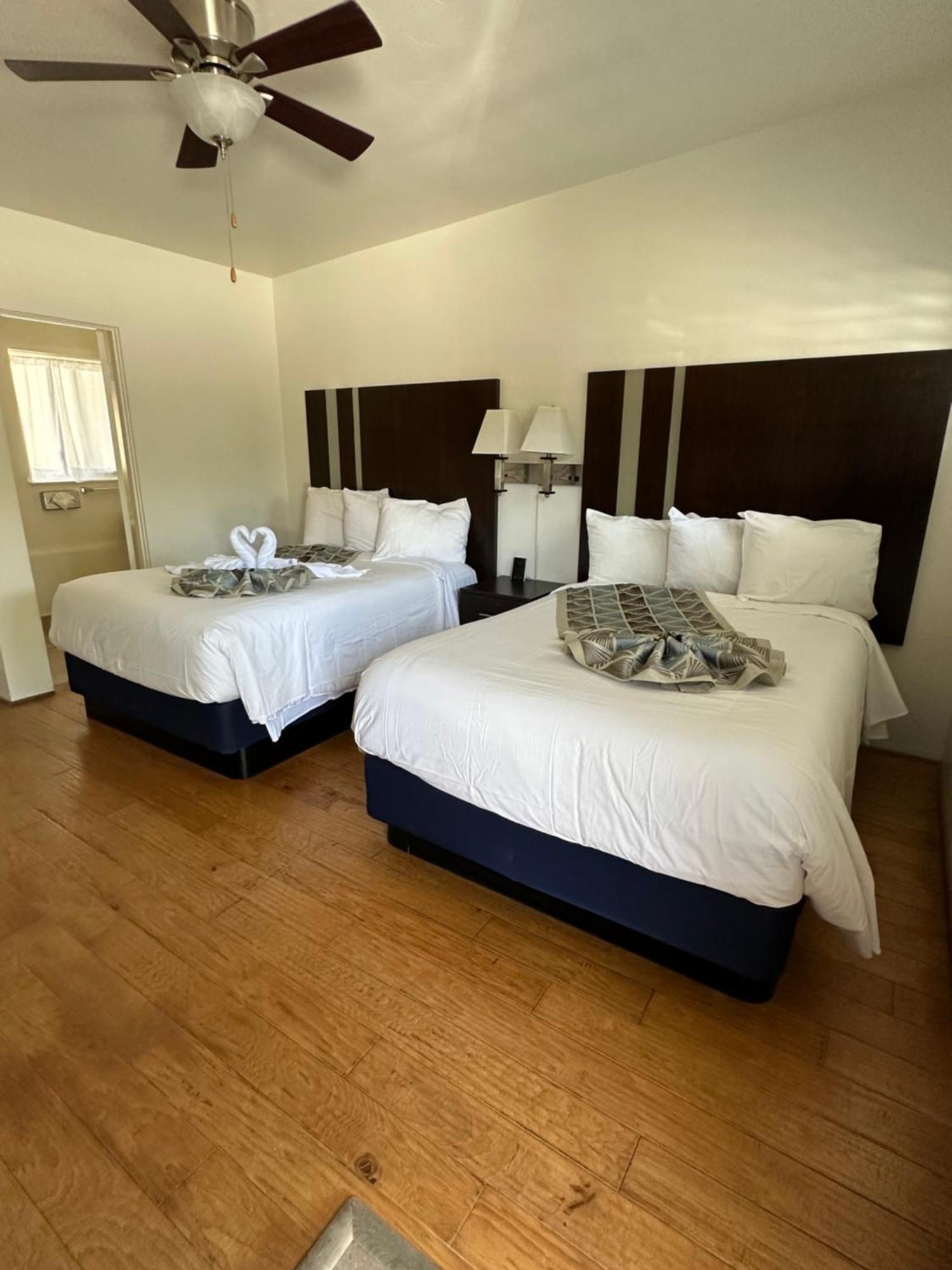 Cambria Palms Motel Eksteriør billede